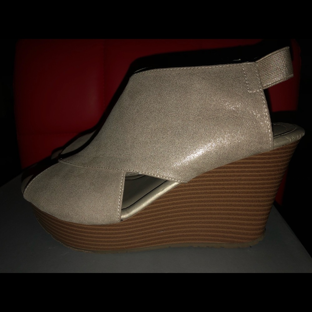 Wedges - Picture 2 of 5